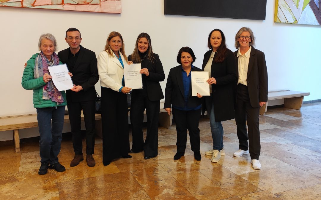 Offizielle Übergabe: Frankfurter Appell für Vielfalt und Zusammenhalt